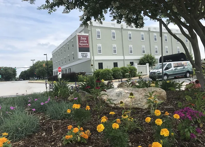 Inn On The Square, An Ascend Collection Hotel